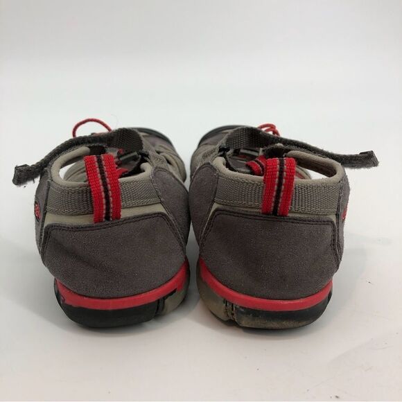 KEEN Kids Seacamp II Sandal in Magnet Racing Red Size 6 - Picture 5 of 10